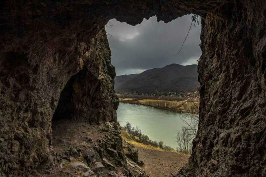 Legendák a Dunakanyarban: Remete-barlang