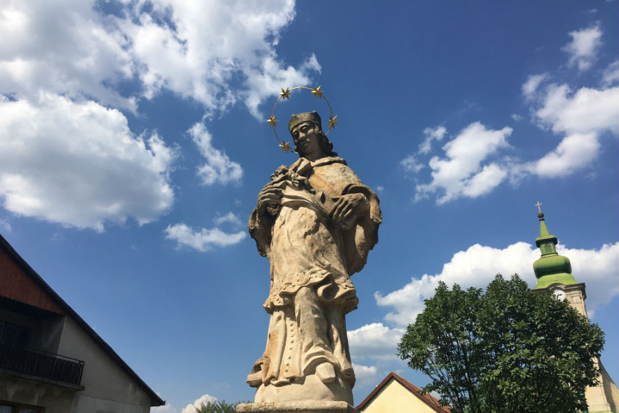 Nepomuki Szent János szobor - Szob